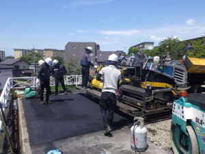 歩道の舗装打替え工事