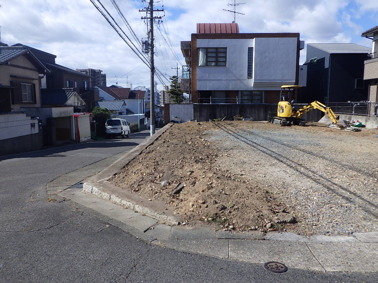 整地作業前の敷地の様子